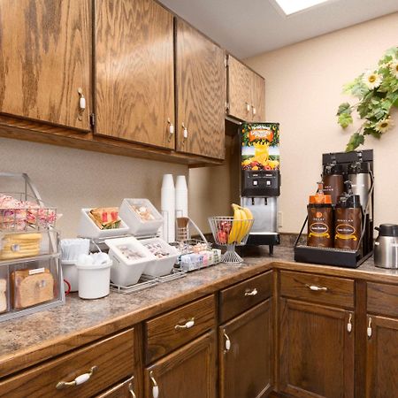 Super 8 By Wyndham Hattiesburg North Εξωτερικό φωτογραφία